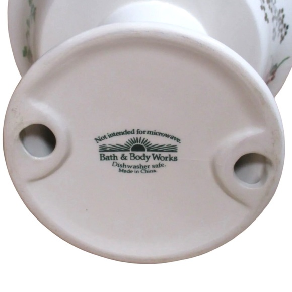 Vtg Bath & Body Works Holiday Christmas Holly Pedestal Candle Holder/Candy Dish - Picture 8 of 8